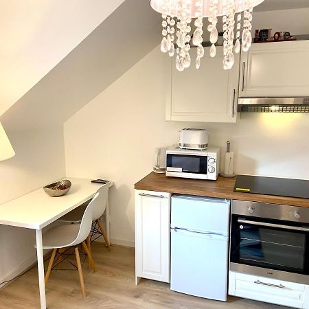 London Studio Self Contained, Newly Furbished Bagian luar foto